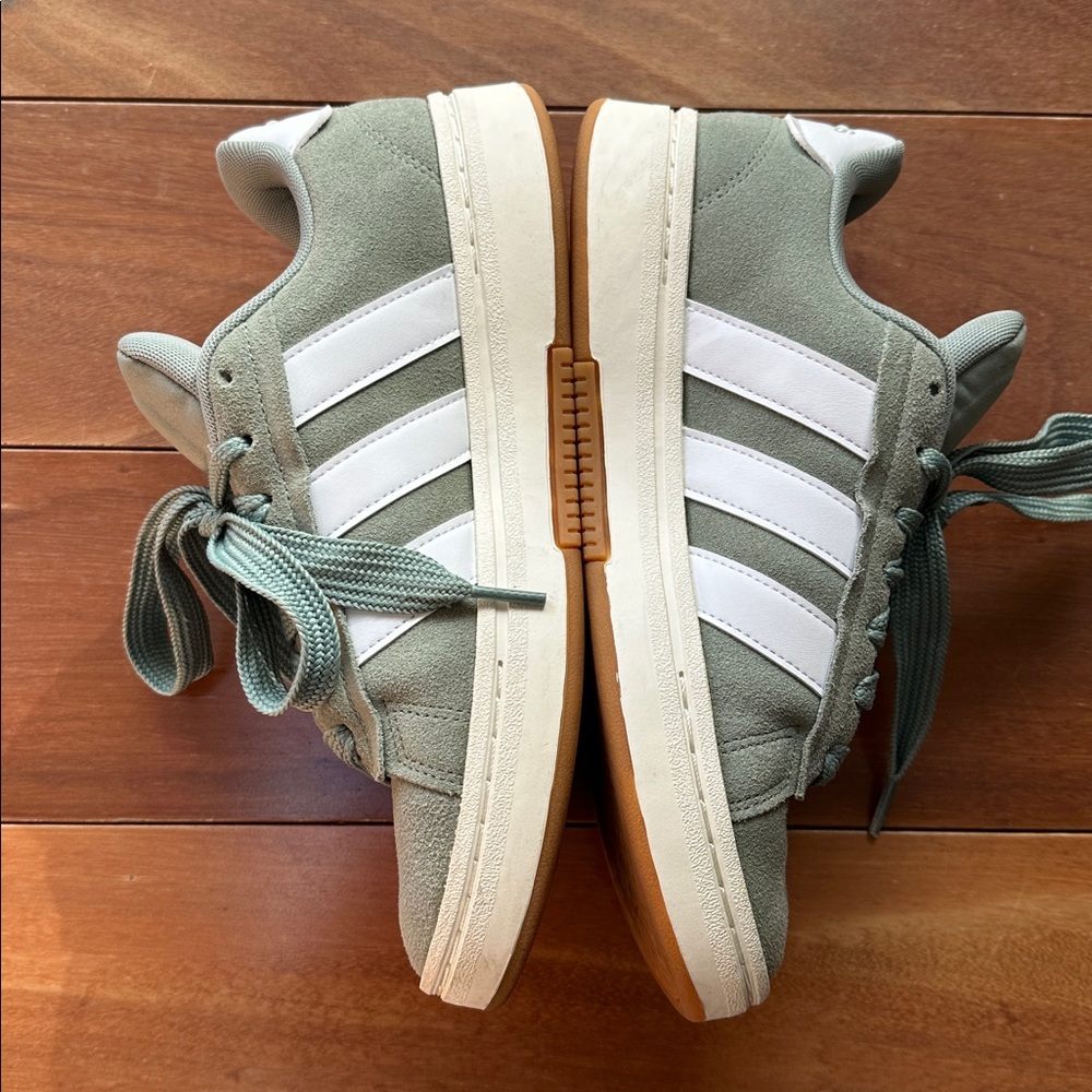 Adidas Green and White Casual Sneakers 9 - Picture 3 of 9